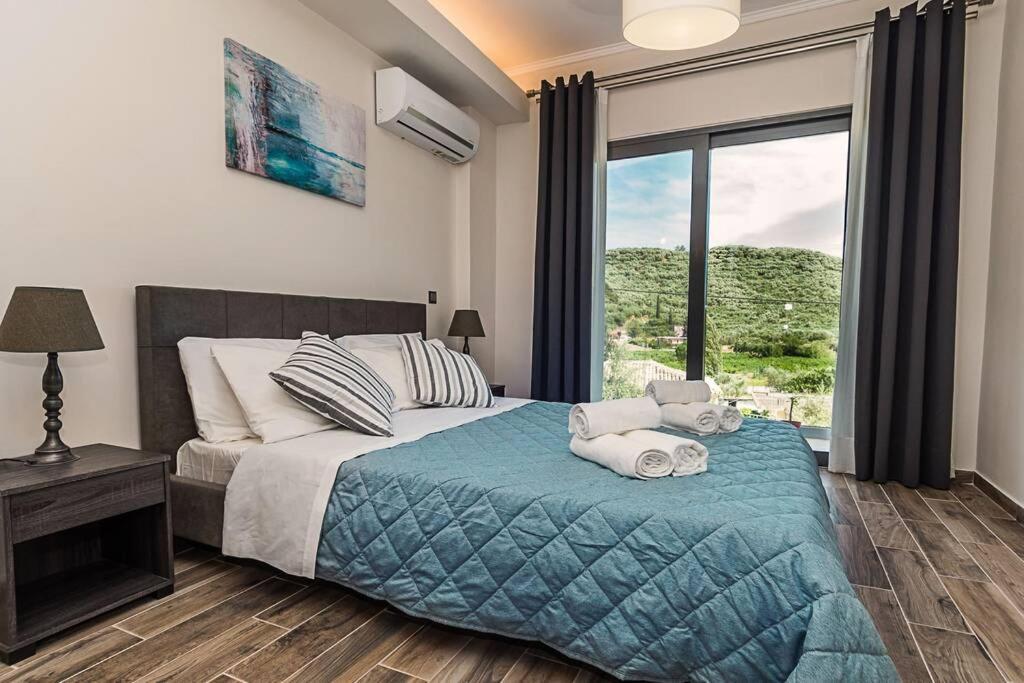 La Torre, Brand New